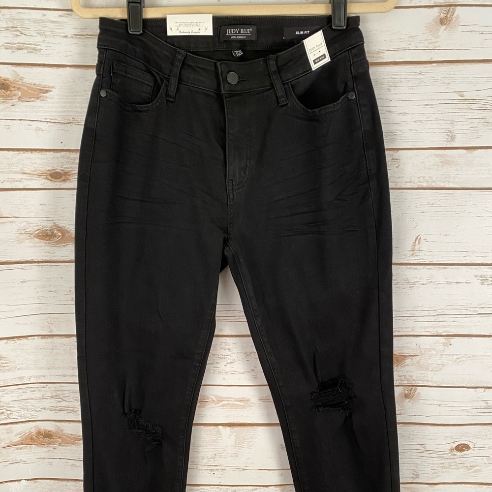 Judy Blue Distressed Boyfriend Jeans